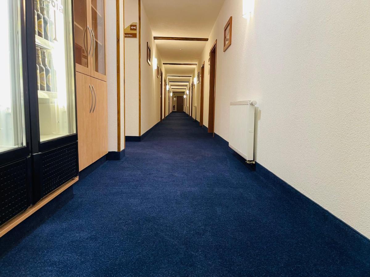 Hotel Zum Fliegerwirt Mengen Dış mekan fotoğraf