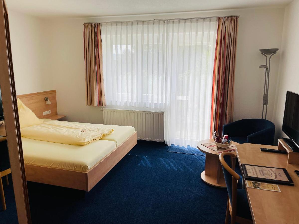 Hotel Zum Fliegerwirt Mengen Dış mekan fotoğraf