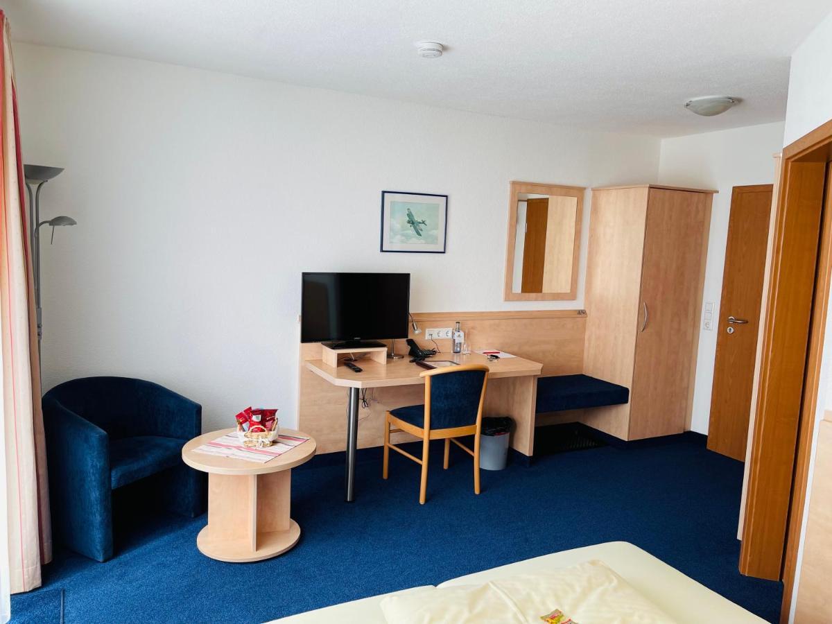 Hotel Zum Fliegerwirt Mengen Dış mekan fotoğraf